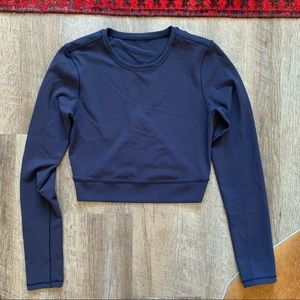 LuLuLemon cropped long sleeve shirt